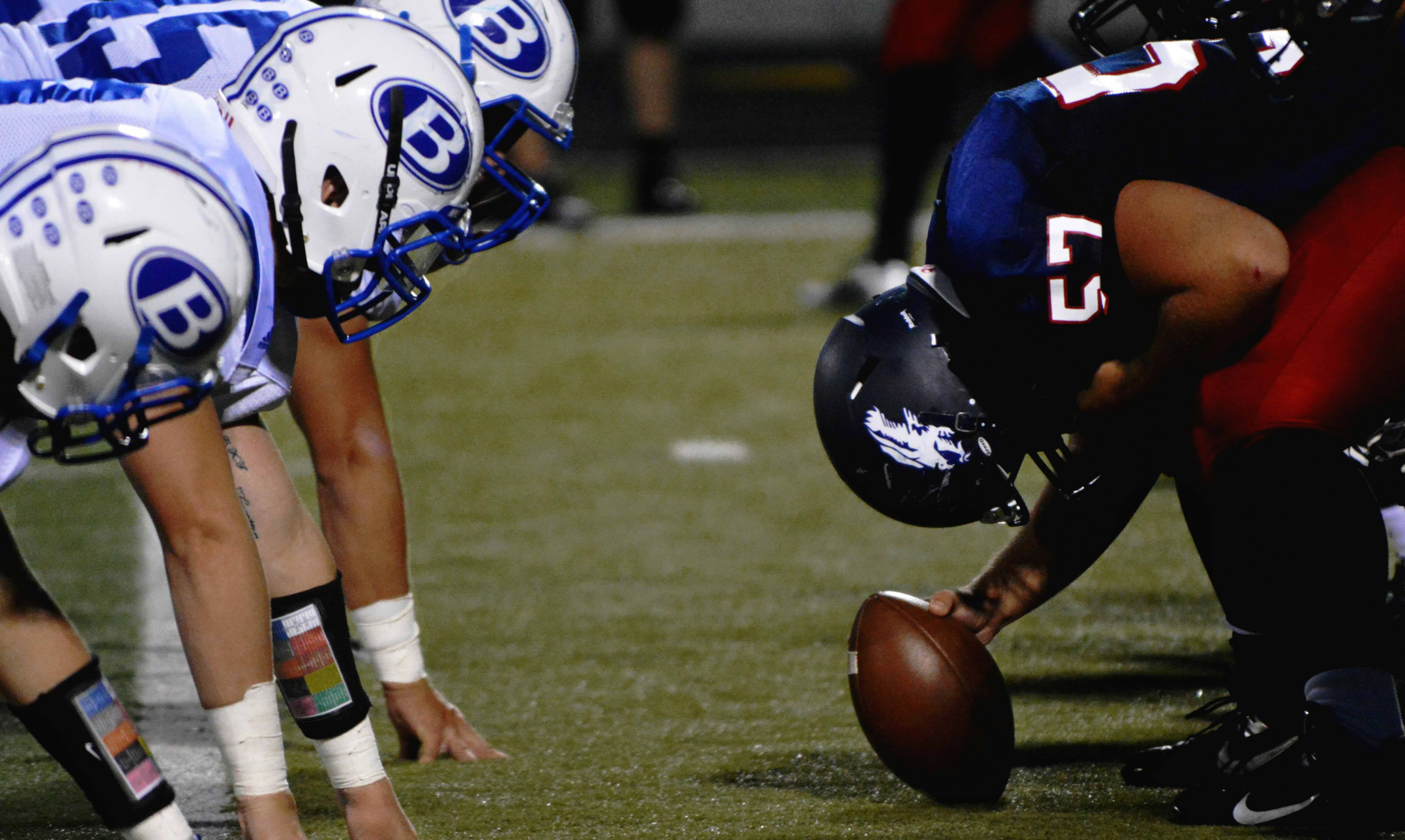 50 Inspiring Messages to Cheer Teammates in a Football Game