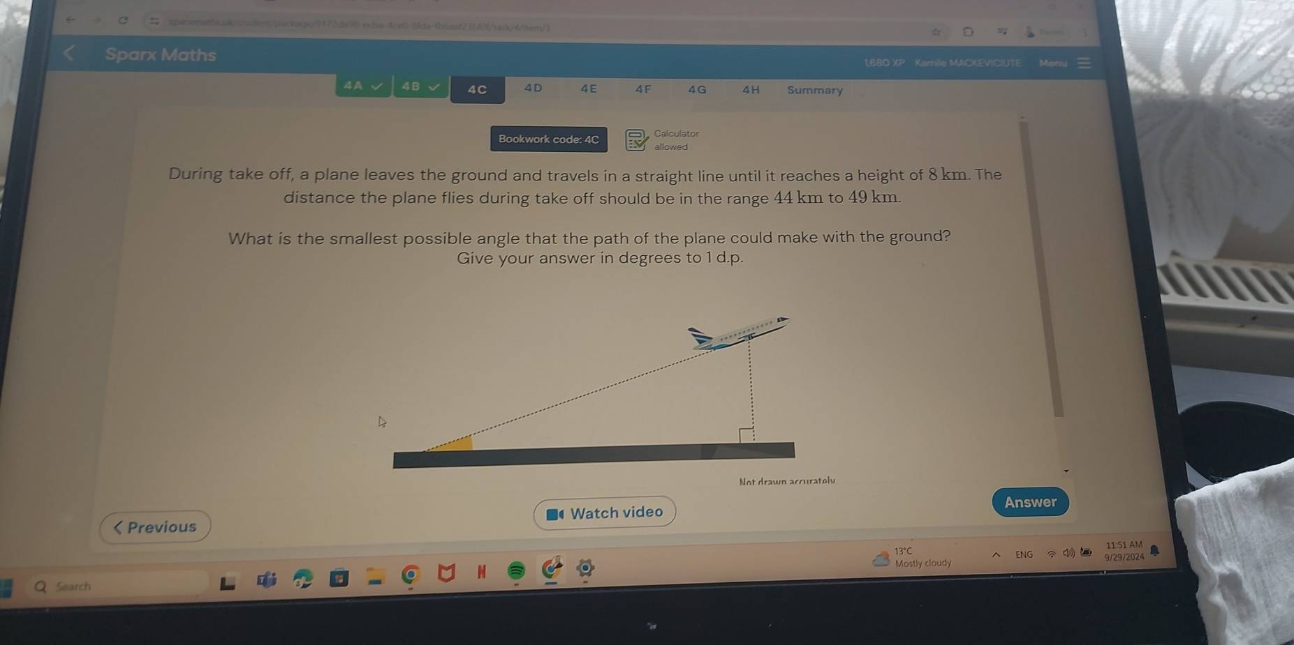 ta &ce0 da b6eat>4/tex4 8 km. The 
distance the plane flies during take off should be in the range 44 km to 49 km. 
What is the smallest possible angle that the path of the plane could make with the ground? 
Give your answer in degrees to 1 d.p.