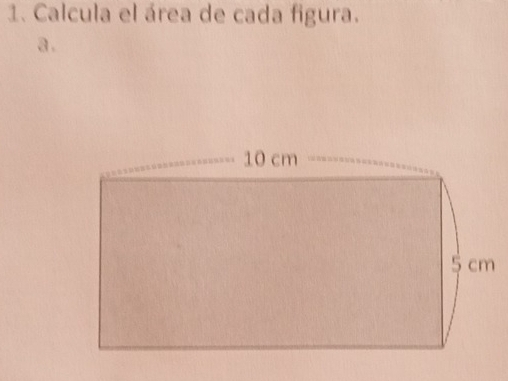 Calcula el área de cada figura. 
a .