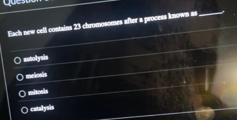 Solved: Quesu Each new cell contains 23 chromosomes after a process ...