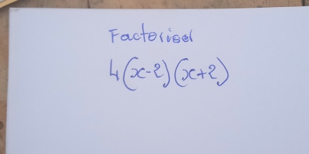 Factorisel
4(x-2)(x+2)