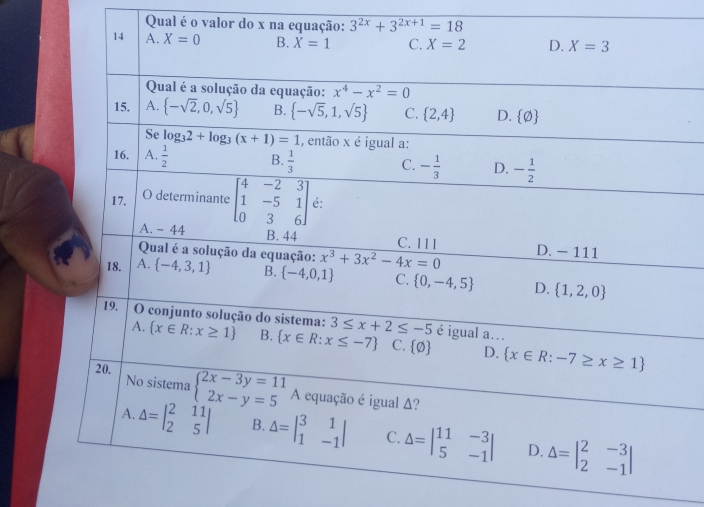 Qual é o valor do x na equaç 3^(2x)+3^(2x+1)=18