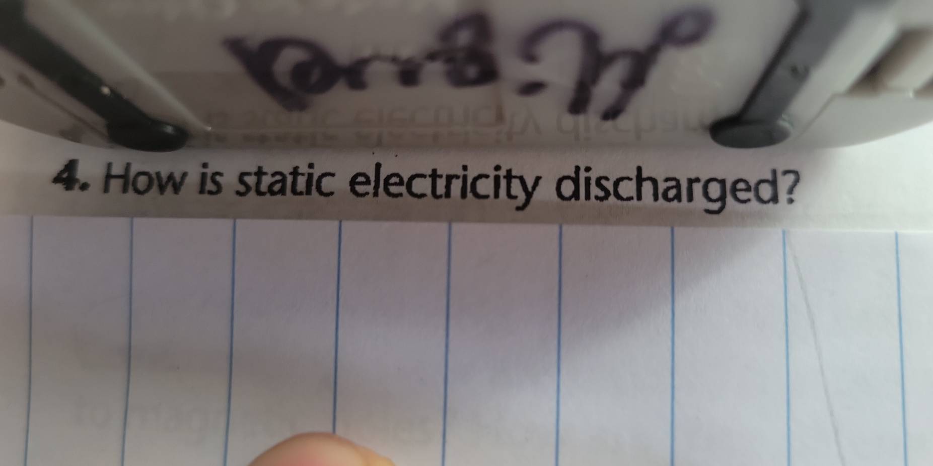 How is static electricity discharged?