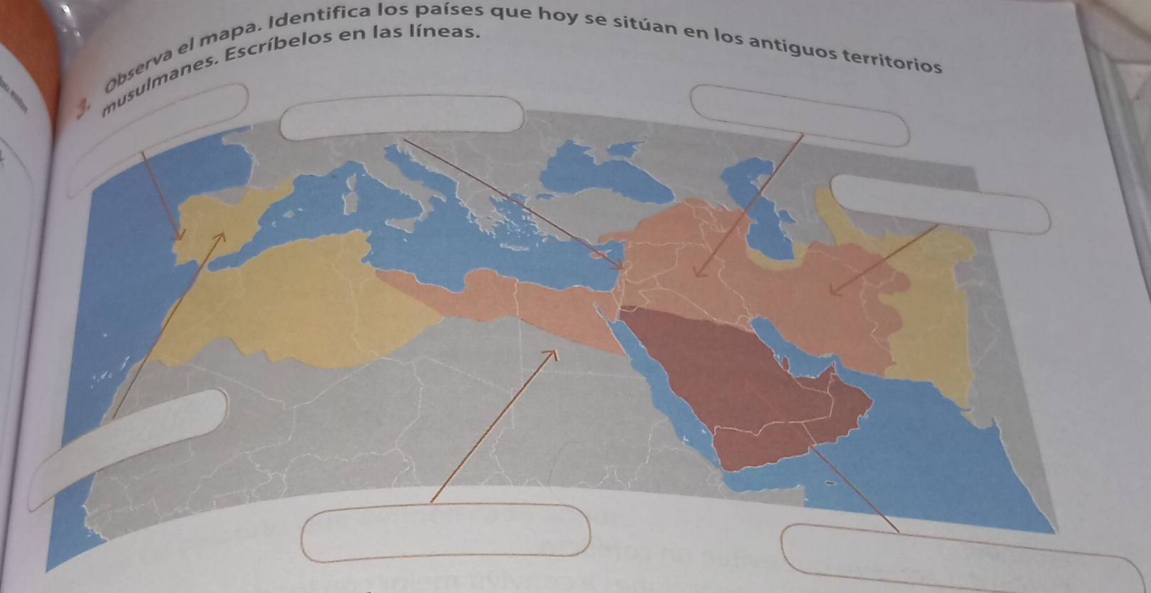 anes. Escríbelos en las líneas. 
serva el mapa. Identifica los países que hoy se sitúan en los antiguos territorios