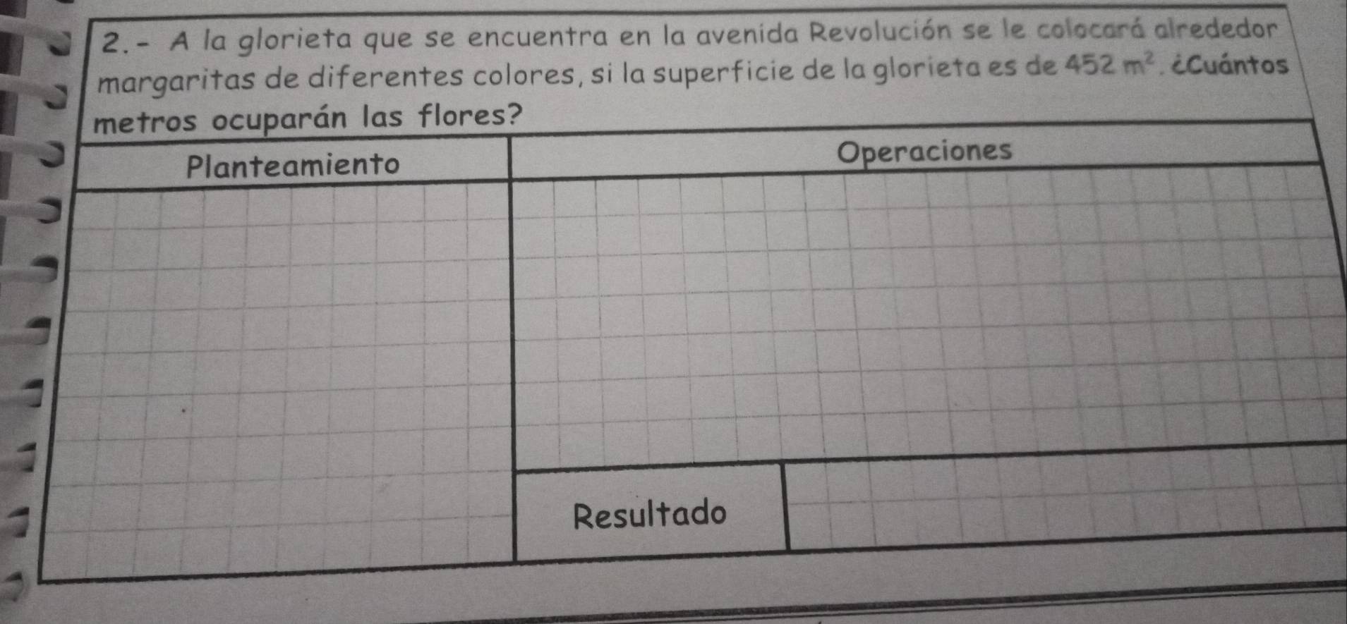 2.- A la glorieta que se encuentra en la avenida Revolución se le colocará alrededor