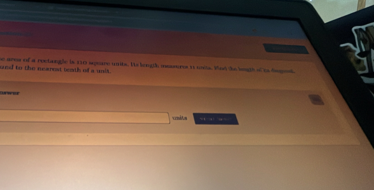 be area of a rectangle is 110 square units. Its length measures 11 units. Find the leagth of hs disgest 
und to the nearest tenth of a unit. 
Darweur 
units