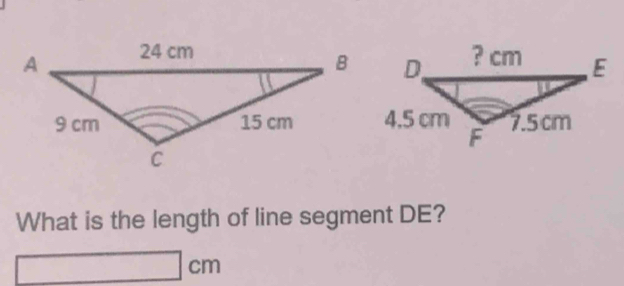 What is the length of line segment DE?
cm