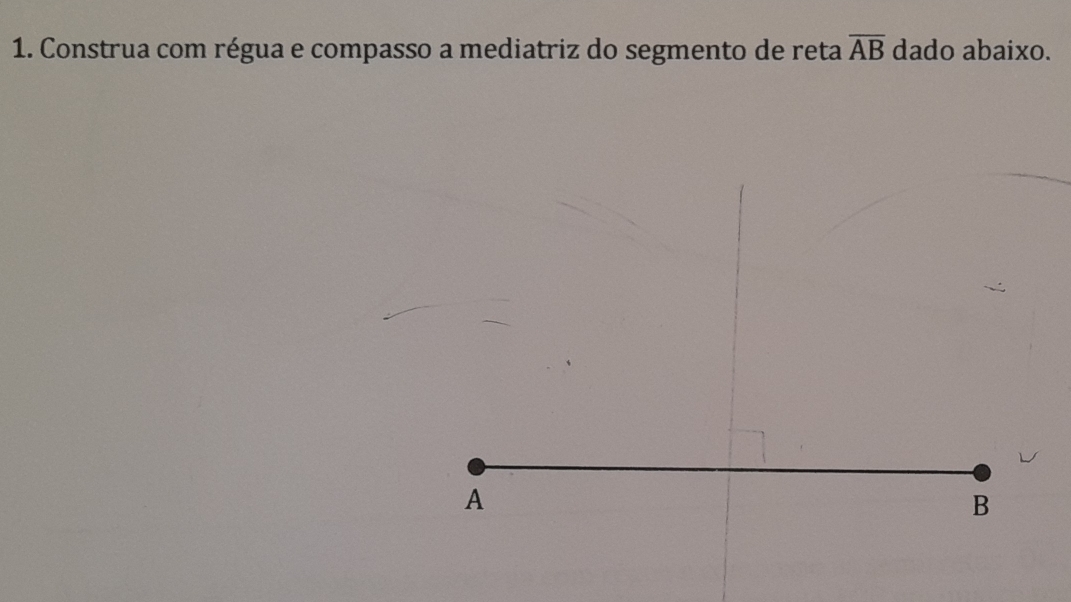 Construa com régua e compasso a mediatriz do segmento de reta overline AB dado abaixo.