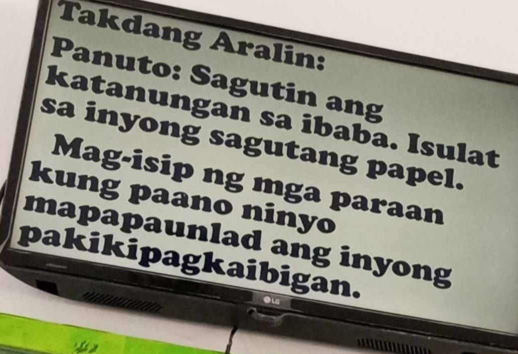 Takdang Aralin: 
Panuto: Sagutin ang 
katanungan sa ibaba. Isulat 
sa inyong sagutang papel. 
Mag-isip ng mga paraan 
kung paano ninyo 
mapapaunlad ang inyong 
pakikipagkaibigan. 
●La