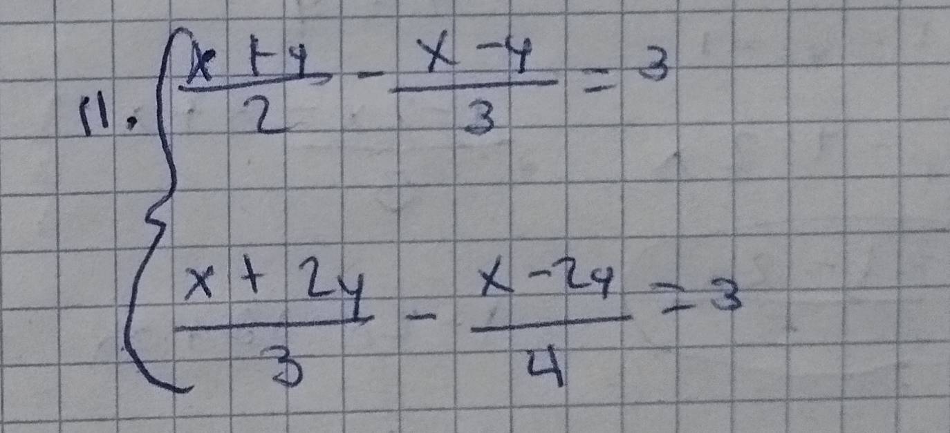 (1 beginarrayl  (x+4)/2 - (x-4)/2 =2  (x+24)/2 -frac x-30=8endarray.