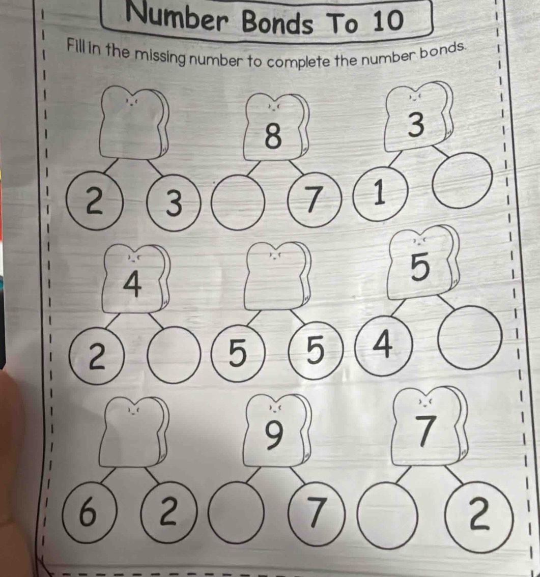 Number Bonds To 10
Fill in the missing number to complete the number bonds.