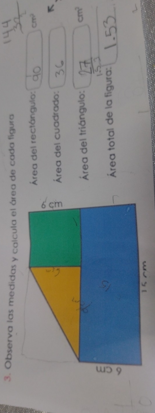 Observa las medidas y calcula el área de cada figura 
Área del rectángulo: ) cm^2
Área del cuadrado: 
Área del triángulo:
□ cm^2
Área total de la figura: