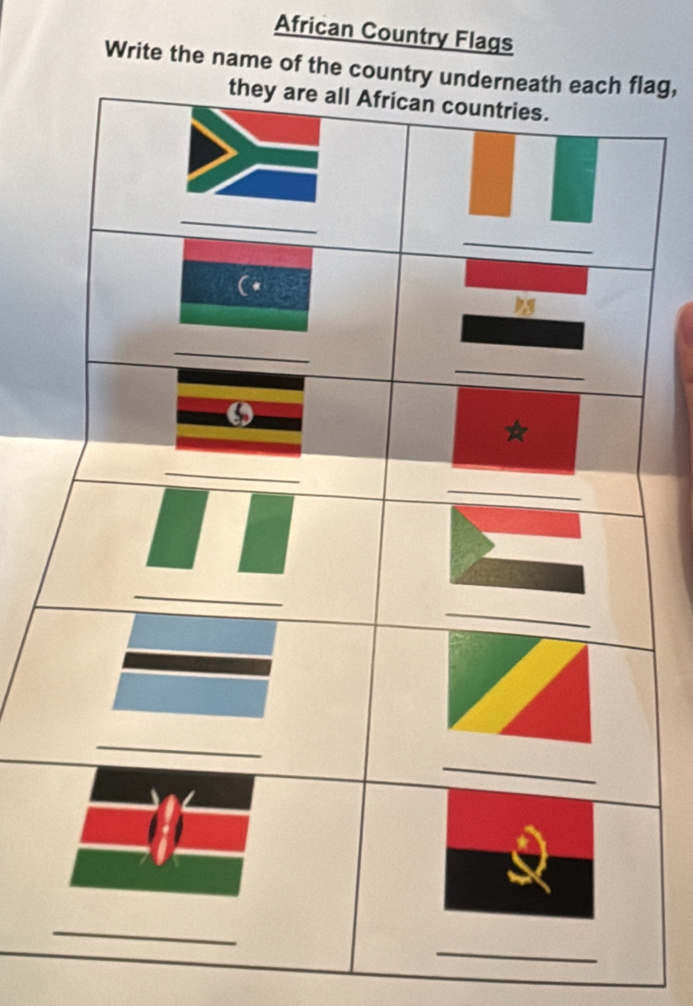 African Country Flags 
Write the name of the country undernlag,