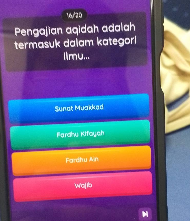 16/20
Pengajian aqidah adalah
termasuk dalam kategori
ilmu...
Sunat Muakkad
Fardhu Kifayah
Fardhu Ain
Wajib