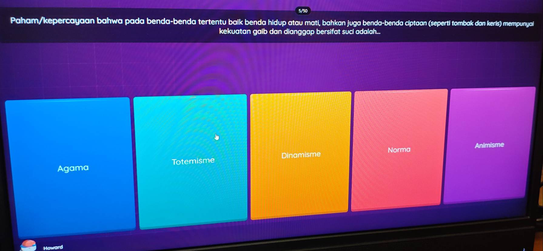 Paham/kepercayaan bahwa pada benda-benda tertentu baik benda hidup atau mati, bahkan juga benda-benda ciptaan (seperti tombak dan kerís) mempunyai
kekuatan gaib dan dianggap bersifat suci adalah...
Norma Animisme
Dinamisme
Agama Totemisme
Howard