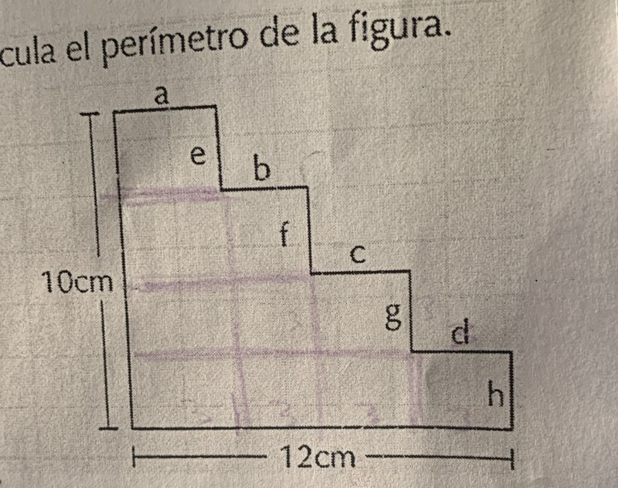 cula el perímetro de la figura.