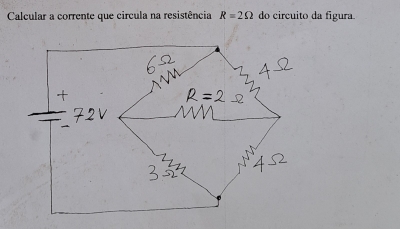 Calcular a corrente que circula na resistência R=2Omega do circuito da figura.