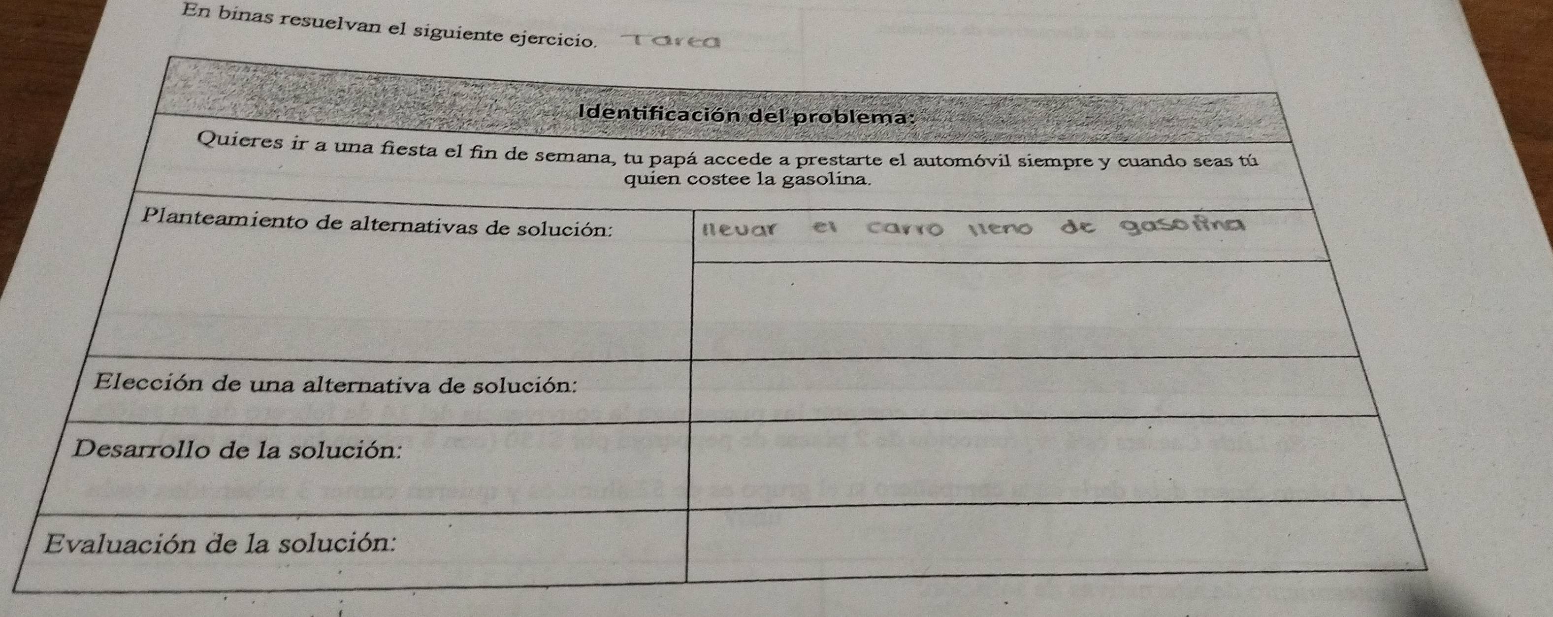 En binas resuelvan el siguiente ejercicio. Tarea