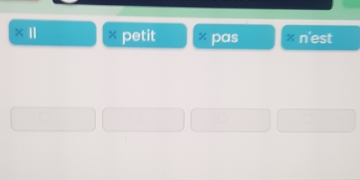 petit ₹pas * n'est