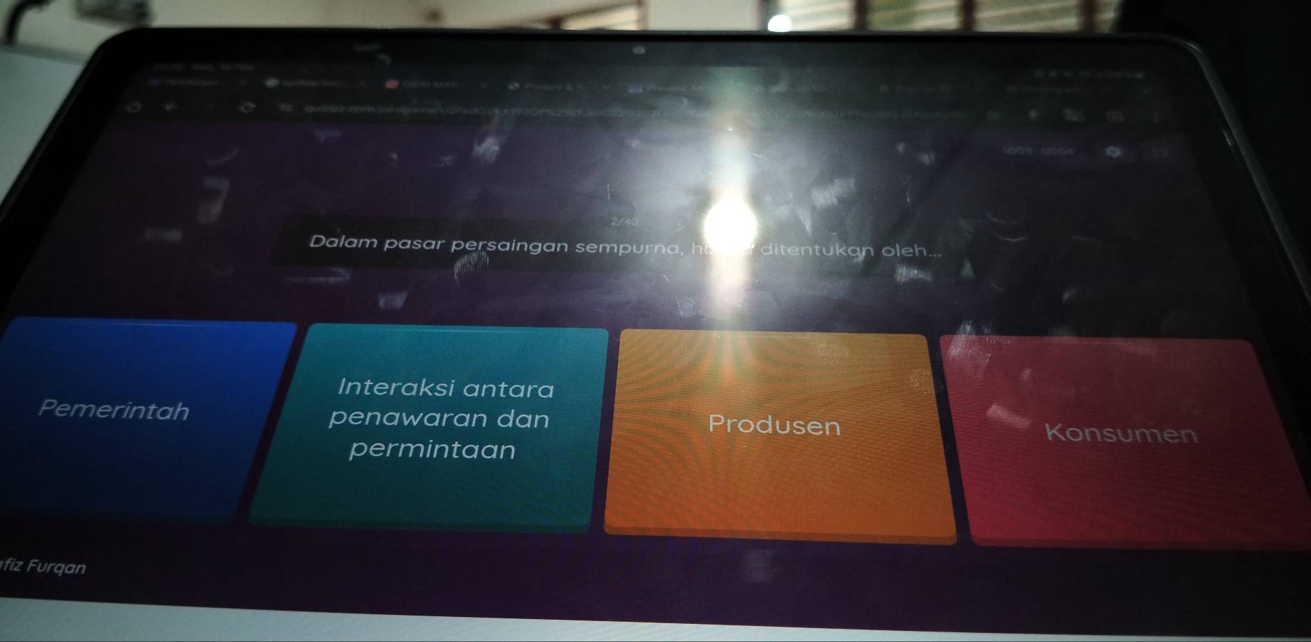 Dalam as e an s m u ditentukan oleh.. 
Interaksi antara 
Pemerintah Produsen 
penawaran dan 
Konsumen 
permintaan 
fiz Furqan