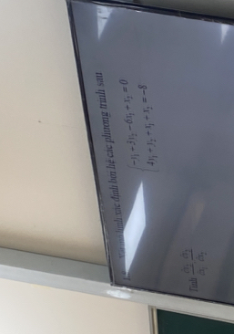 à mô hịnhi xác định bởi hệ các phương trình sau
beginarrayl -eta _1-hat 2eta --beta _1+gamma _2=0 4y_1+J_2+T_1+J_2=-8endarray.
Tình frac a_2a_1.frac a_1a_2