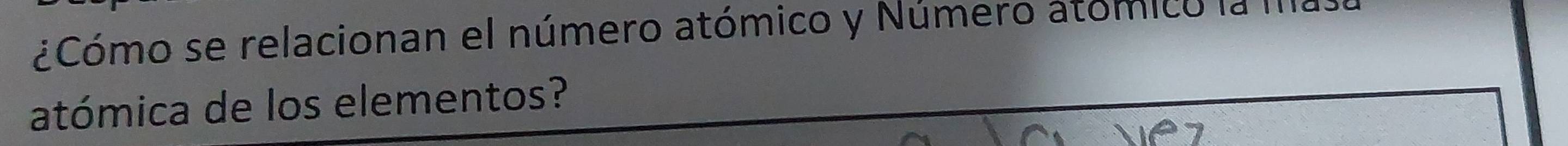 ¿Cómo se relacionan el número atómico y Número atómico la l 
atómica de los elementos?