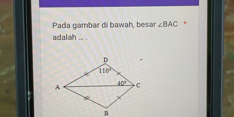 Pada gambar di bawah, besar ∠ BAC *
adalah ... .