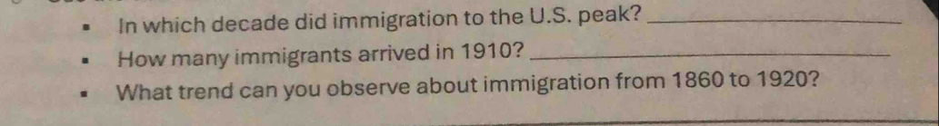 In which decade did immigration to the U.S. peak?_ 
How many immigrants arrived in 1910?_ 
What trend can you observe about immigration from 1860 to 1920? 
_