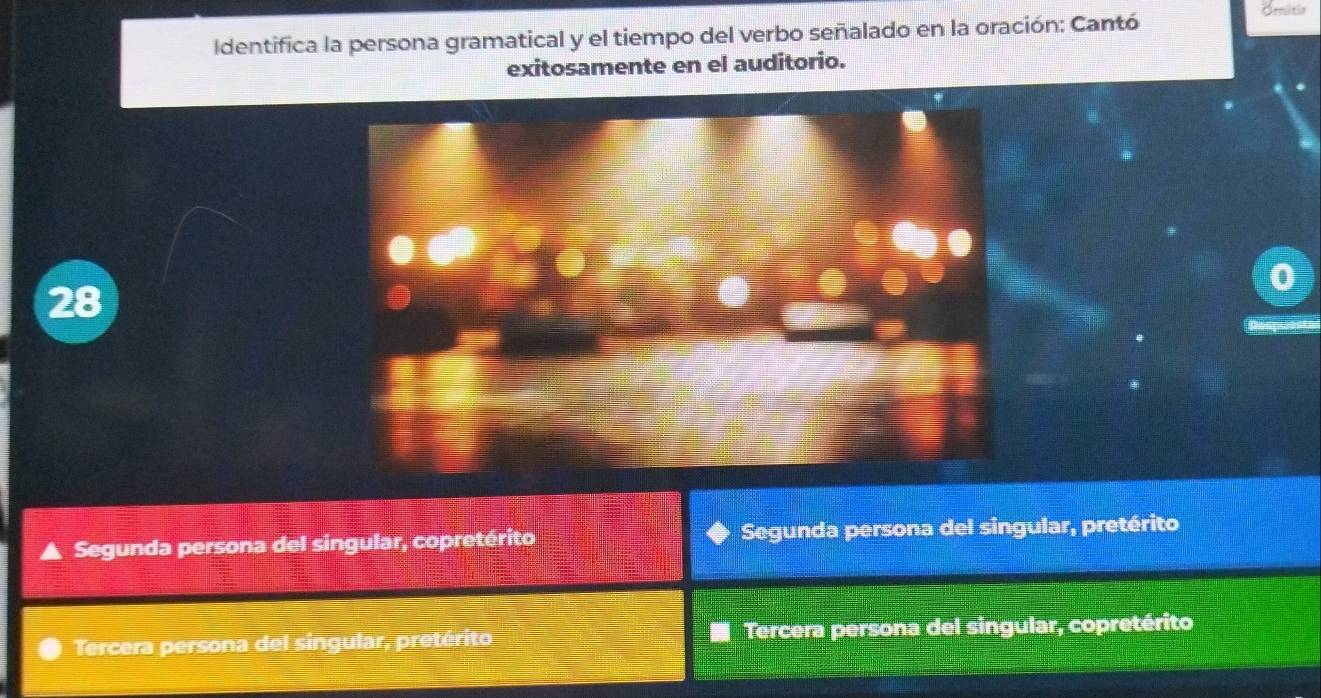 Identifica la persona gramatical y el tiempo del verbo señalado en la oración: Cantó
exitosamente en el auditorio.
8
Segunda persona del singular, copretérito Segunda persona del singular, pretérito
Tercera persona del singular, pretérito Tercera persona del singular, copretérito