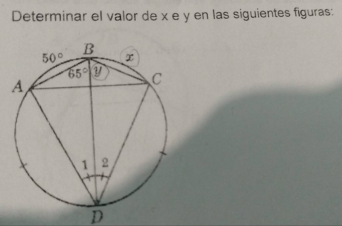 Determinar el valor de x e y en las siguientes figuras:
D