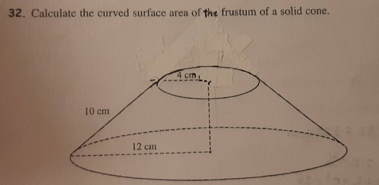 Calculate the curved surface area of the frustum of a solid cone.