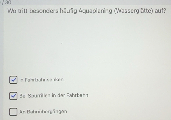 Wo Tritt Besonders Hufig Aquaplaning Wassergltte Aufnull