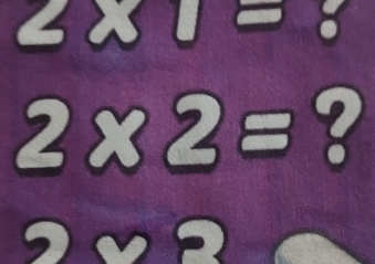 < 
<tex>2* 2= ?