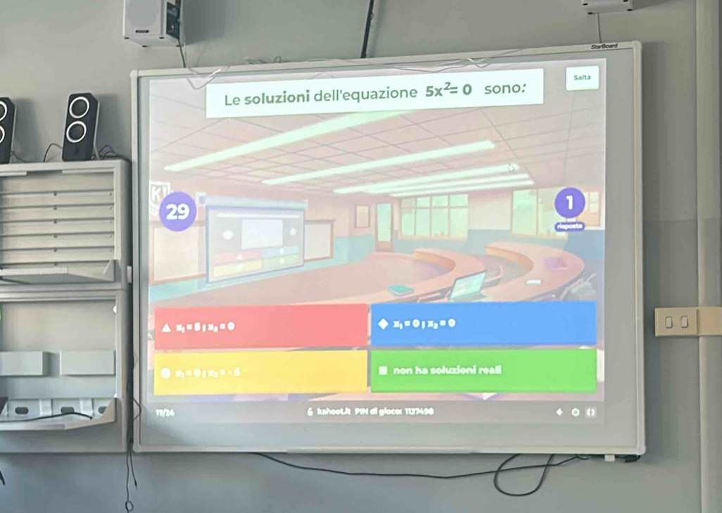 Starfoard
Salta
Le soluzioni dell'equazione 5x^2=0 sono:
29
1
x_1=8; x_2=0
x_1=01x_2=0
g=gNg=-5 non ha soluzioni reall
19/34 & kahoot.i PIN di gloce: 1137490 o