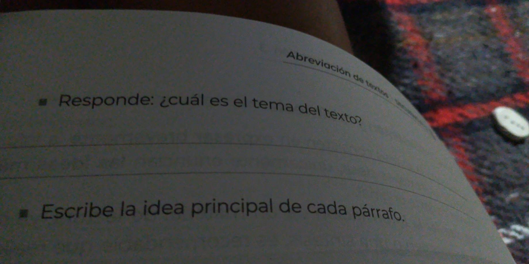 Ab reviación t xo 
Responde: ¿cuál es el tema del texto? 
_ 
_ 
Escribe la idea principal de cada párrafo.