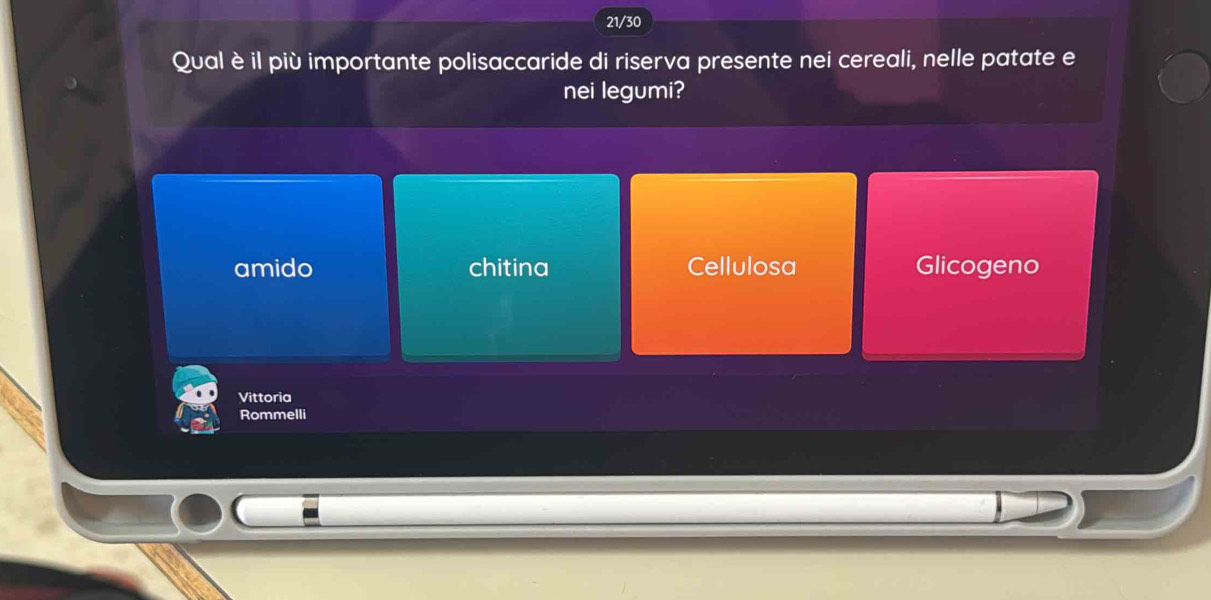 21/30
Qual è il più importante polisaccaride di riserva presente nei cereali, nelle patate e
nei legumi?
amido chitina Cellulosa Glicogeno
Vittoria
Rommelli