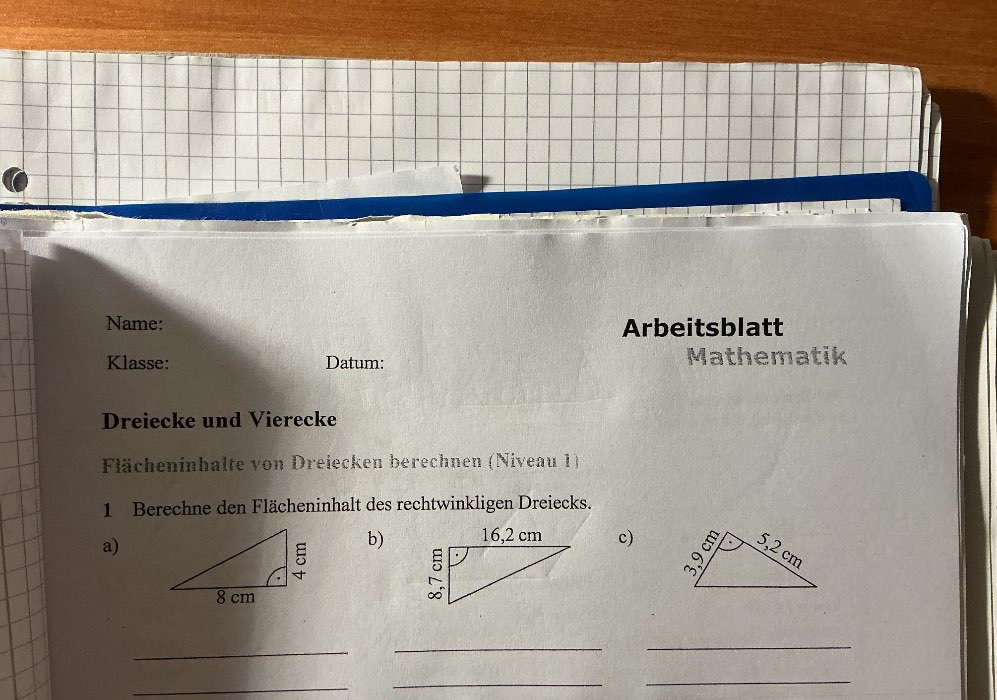 Gelöst:Name: Arbeitsblatt Klasse: Datum: Mathematik Dreiecke und