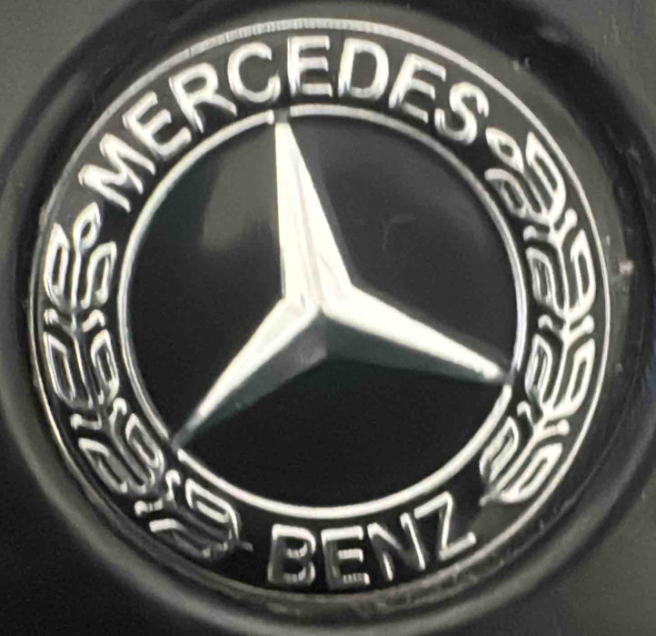 ERCEDES 
on 
BENZ