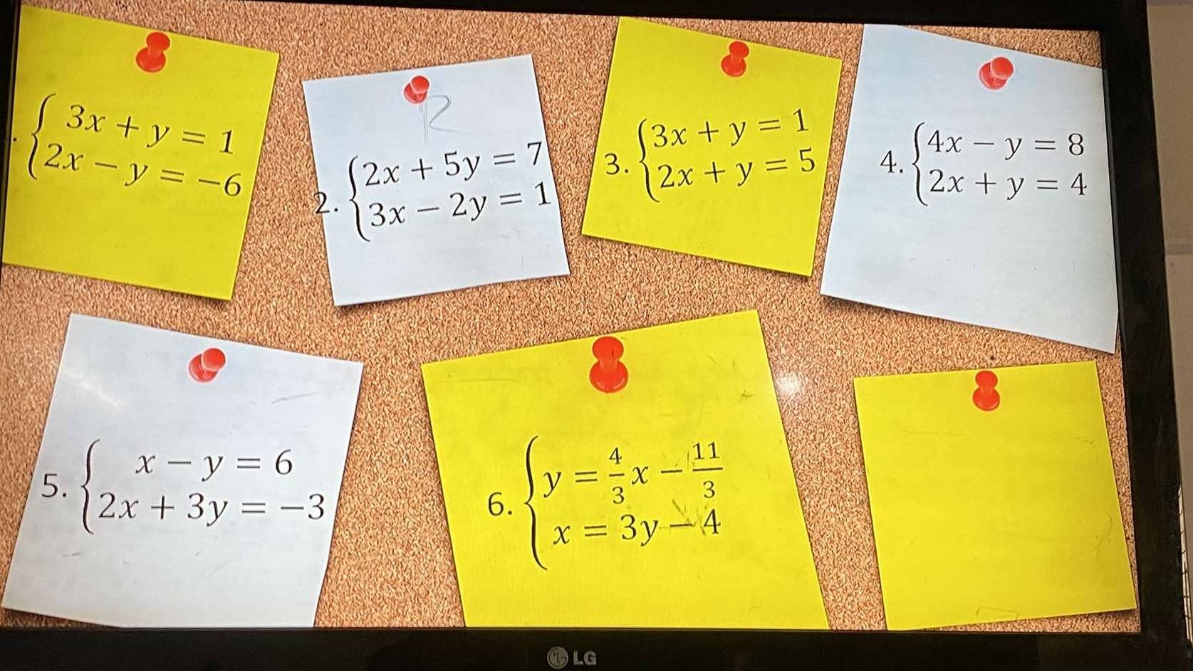 beginarrayl 3x+y=1 2x-y=-6endarray. 2.
beginarrayl 2x+5y=7 3x-2y=1endarray. 3. beginarrayl 3x+y=1 2x+y=5endarray. beginarrayl 4x-y=8 2x+y=4endarray.
4. 
5. beginarrayl x-y=6 2x+3y=-3endarray.
6. beginarrayl y= 9/3 x- 11/3  x=3y-4endarray.
LG