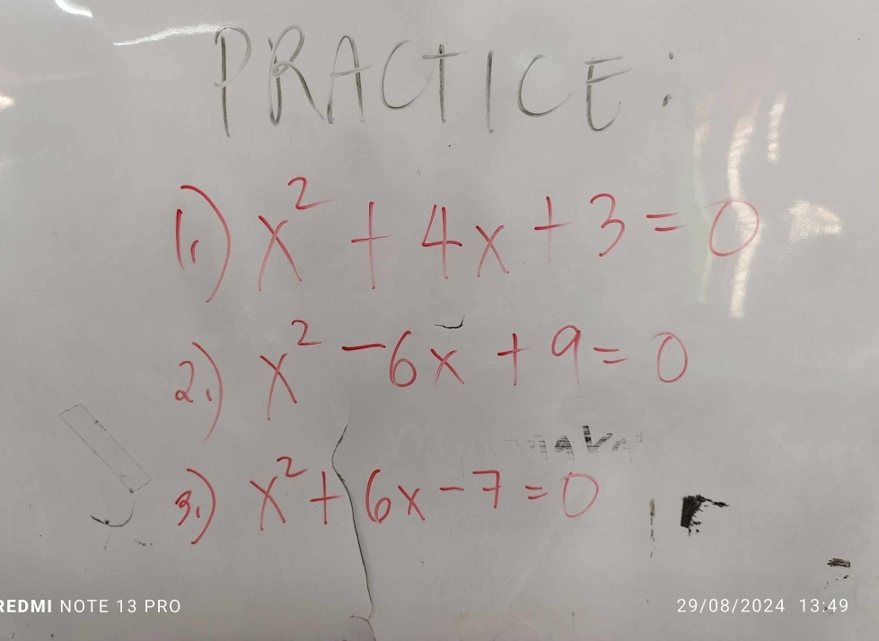 (1) x^2+4x+3=0
x^2-6overline x+9=0
91 x^2+16x-7=0